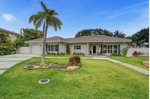Lighthouse Point Residential, 2622 NE 27th Ave, Lighthouse Point, Florida 33064, image 1