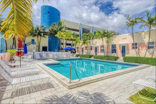 327 Connecticut St #21, Hollywood, Florida 33019, image 1