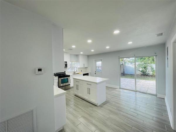 Holland, 2231 SW 14th St, Fort Lauderdale, Florida 33312, image 1