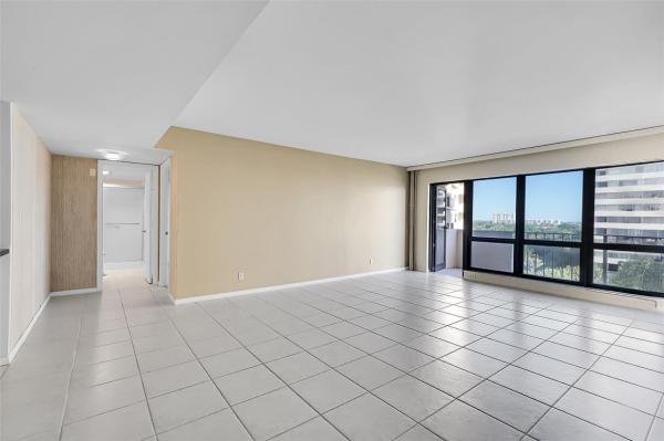 Sea Ranch Club C, 4900 N Ocean Blvd #802, Lauderdale By The Sea, Florida 33308, image 2