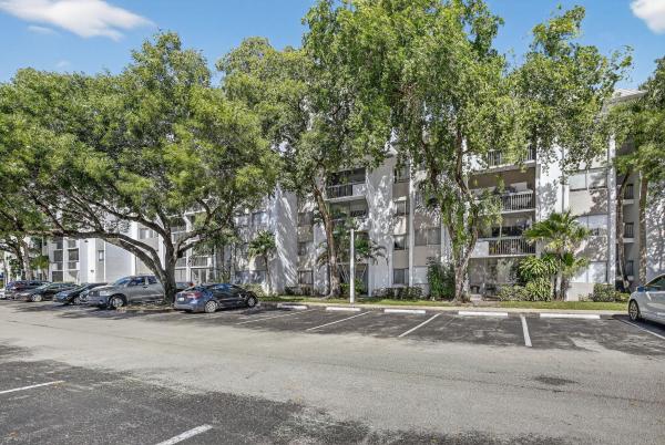 BelaSera At Pine Island, 711 N Pine Island Rd #319, Plantation, Florida 33324, image 1