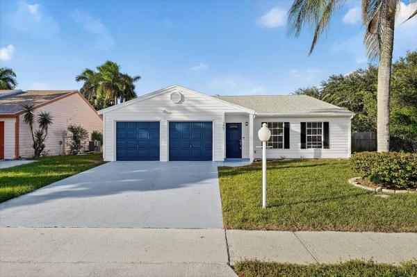 Countrywood, 7867 Ridgewood Dr, Lake Worth, Florida 33467, image 2