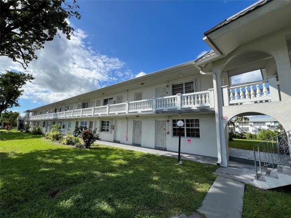 165 NE 203rd Ter #C29, Miami, Florida 33179, image 1