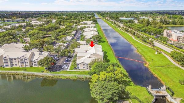 LakeView Club, 2841 N Oakland Forest Dr #106, Oakland Park, Florida 33309, image 1