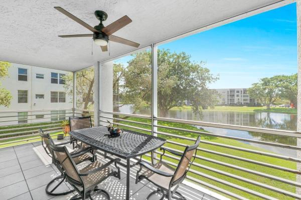 Lagoon Place, 9330 Lagoon Pl #209, Davie, Florida 33324, image 1