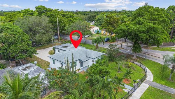 Sunkist Grove, 1005 NW 123rd St, North Miami, Florida 33168, image 1