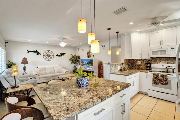2000 NE 33rd St #5, Lighthouse Point, Florida 33064, image 1