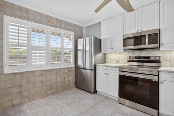 Lucaya Village, 2301 Lucaya Ln #M4, Coconut Creek, Florida 33066, image 1