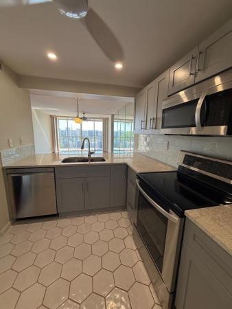 Boca Bayou, 9 Royal Palm Way #6040, Boca Raton, Florida 33432, image 2