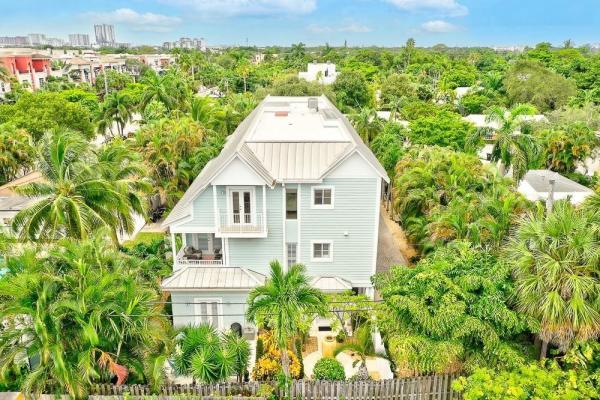 Lake Ridge, 1110 NE 17th Way, Fort Lauderdale, Florida 33304, image 1