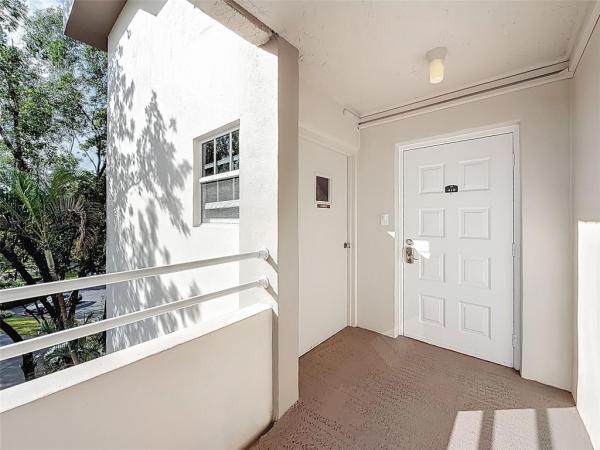 Oaks Lane At Palm-Aire, 545 Oaks Ln #410, Pompano Beach, Florida 33069, image 1