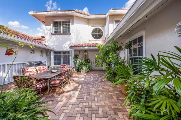 4115 Carriage Dr #P2, Pompano Beach, Florida 33069, image 1