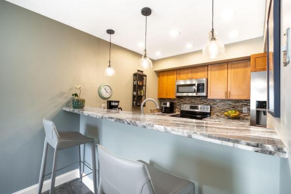 658 Kensington Pl #11B, Wilton Manors, Florida 33305, image 1