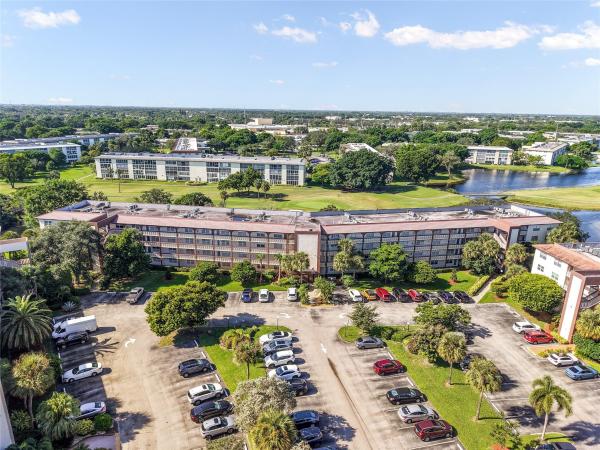 Portofino Village, 3203 Portofino Pt #M1, Coconut Creek, Florida 33066, image 1
