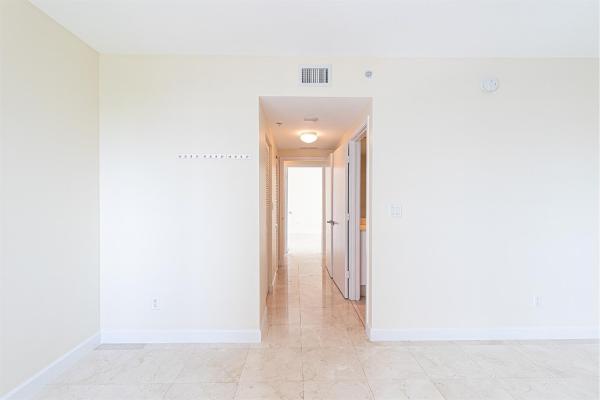 One Miami East, 335 S Biscayne Blvd #2400, Miami, Florida 33131, image 1
