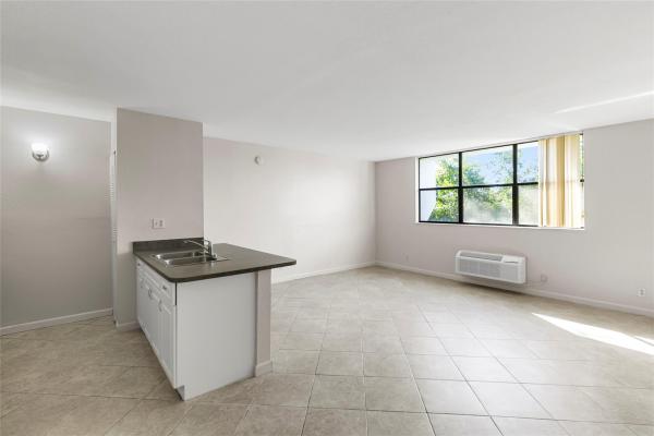 Coral Springs Tower Club, 2401 Riverside Dr #518B, Coral Springs, Florida 33065, image 1