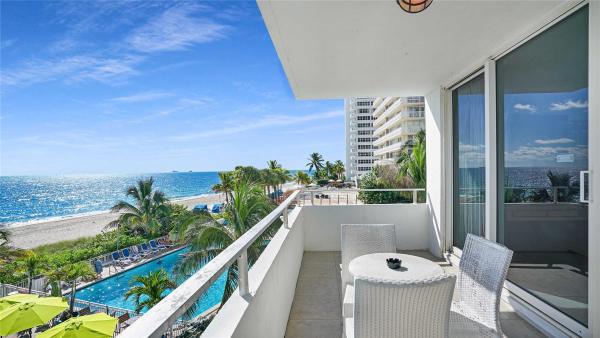 Ocean Manor, 4040 Galt Ocean Dr #224, Fort Lauderdale, Florida 33308, image 1