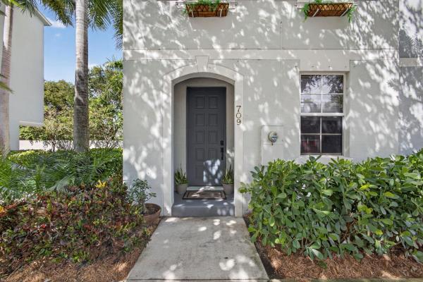 Elan In The City, 709 N St, West Palm Beach, Florida 33401, image 1