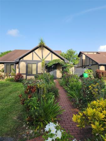 Kingsley Commons, 4440 NW 92nd Way, Sunrise, Florida 33351, image 1
