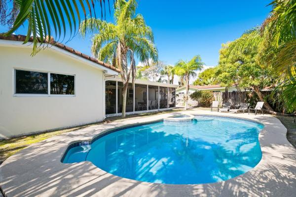 The Cove, 806 SE 9th Ave, Deerfield Beach, Florida 33441, image 1