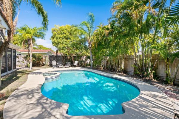 The Cove, 806 SE 9th Ave, Deerfield Beach, Florida 33441, image 1