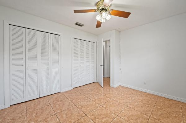 Hollywood Beach Gardens, 5747 Buchanan St, Hollywood, Florida 33021, image 2