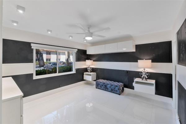 Manor Grove Village, 119 NE 19th Ct #114G, Wilton Manors, Florida 33305, image 2