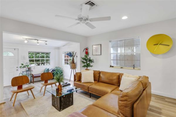 Croissant Park, 421 SW 12th Ct, Fort Lauderdale, Florida 33315, image 1