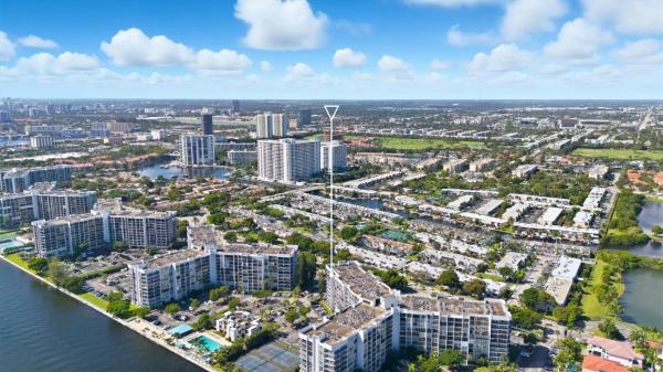 Oceanview Park, 1000 Parkview Dr #1030, Hallandale Beach, Florida 33009, image 1