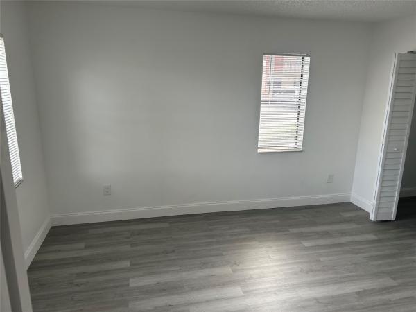 871 NE 207th Ter #4-102, Unincorporated Dade County, Florida 33179, image 1