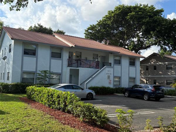 Castlewood, 3700 NW 116th Ter, Coral Springs, Florida 33065, image 1