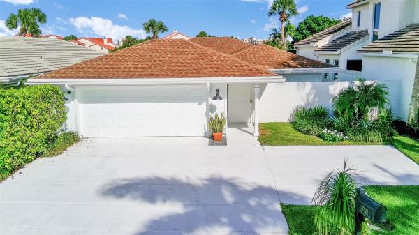 Baytowne Of Jonathan's Landing, 17026 Bay St, Jupiter, Florida 33477, image 1
