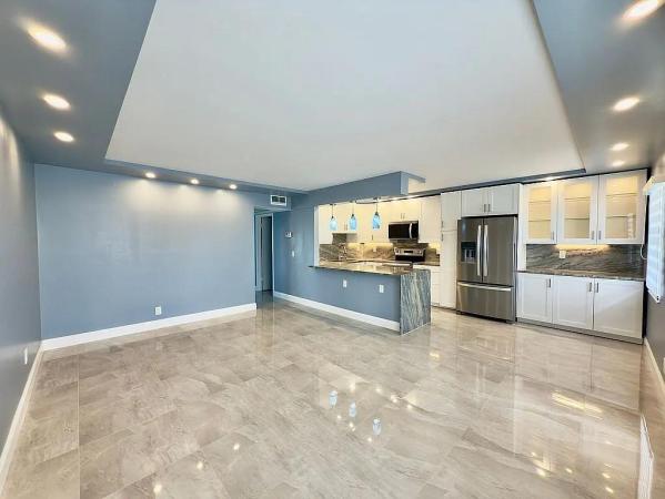 Guildford At Century Village, 3021 Guildford B #B, Boca Raton, Florida 33434, image 1