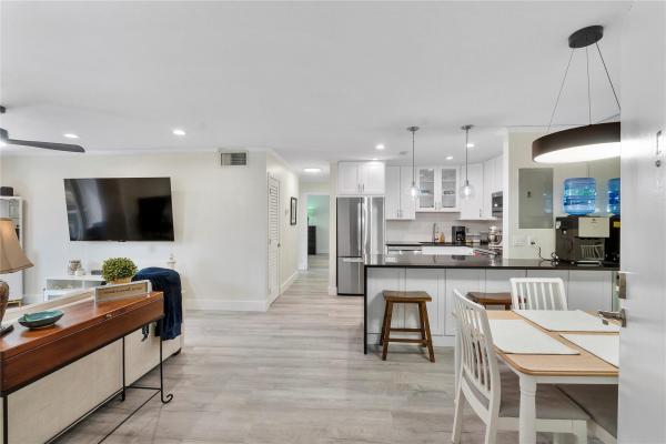 Bay Colony Club, 6205 Bay Club Dr #3, Fort Lauderdale, Florida 33308, image 1