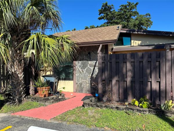 Villas At Carriage Hills Lakeside, 212 Briarwood Cir, Hollywood, Florida 33024, image 1