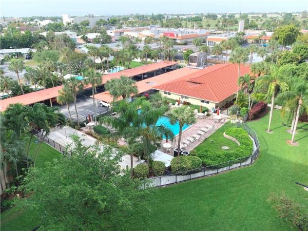 Garden Aire Village South, 2350 NE 14th Street Cswy #303, Pompano Beach, Florida 33062, image 1