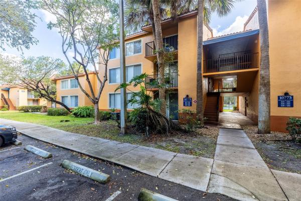 Lakes Of Jacaranda, 10773 Cleary Blvd #104, Plantation, Florida 33324, image 1