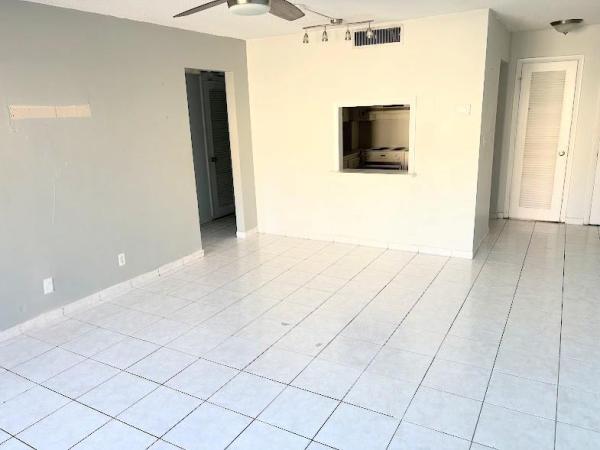 Tennis Club Johnston, 660 Tennis Club Dr #306, Fort Lauderdale, Florida 33311, image 1