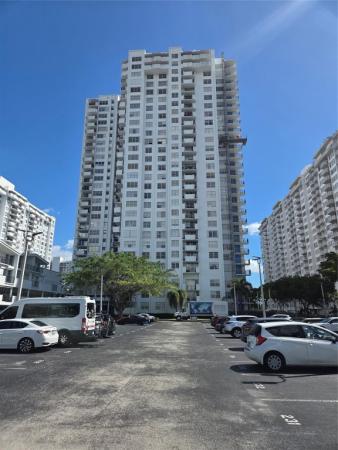 Commodore Plaza Tower, 2750 NE 183rd St #1803, Aventura, Florida 33160, image 2