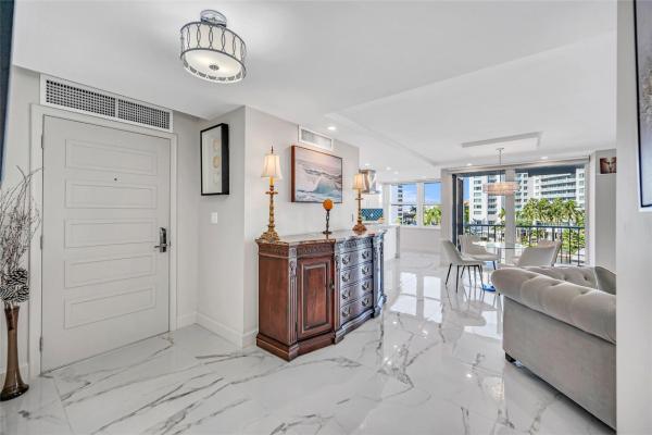 Sunrise East, 2800 E Sunrise Blvd #5B, Fort Lauderdale, Florida 33304, image 2