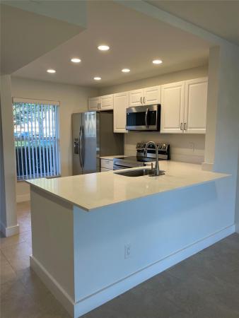 Bermuda Club, 5890 NW 64th Ave #103, Tamarac, Florida 33319, image 2