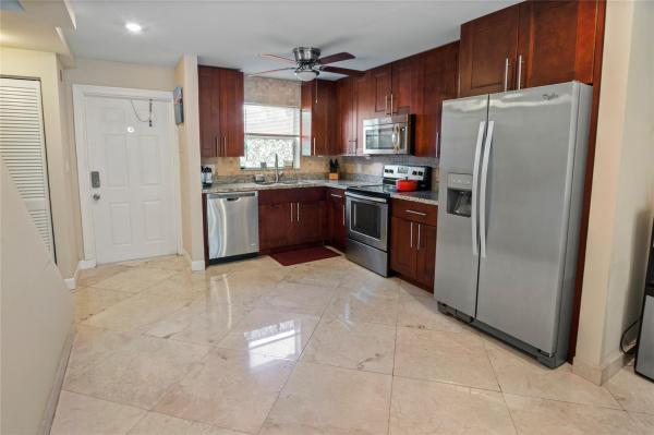 811 W Oakland Park Blvd #F4, Oakland Park, Florida 33311, image 1