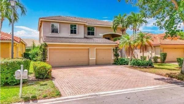 Lake St Croix At Indigo Lakes, 4819 NW 53rd Cir, Coconut Creek, Florida 33073, image 1
