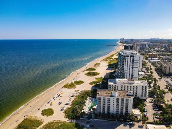 Casa La Quinta, 2840 NE 14th Street Cswy #304A, Pompano Beach, Florida 33062, image 1