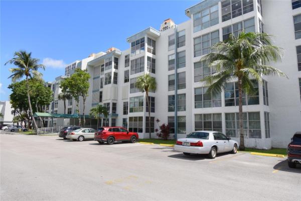Avila North, 17560 Atlantic Blvd #215, Sunny Isles Beach, Florida 33160, image 3