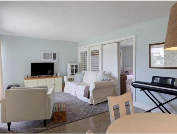 Lighthouse Bay, 2755 NE 28th Ave #C2, Lighthouse Point, Florida 33064, image 1