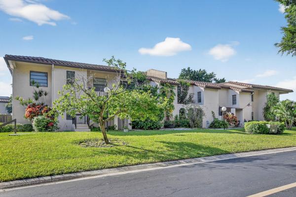 The Vistas Of Boca Lago, 21476 Juego Cir #8C, Boca Raton, Florida 33433, image 1