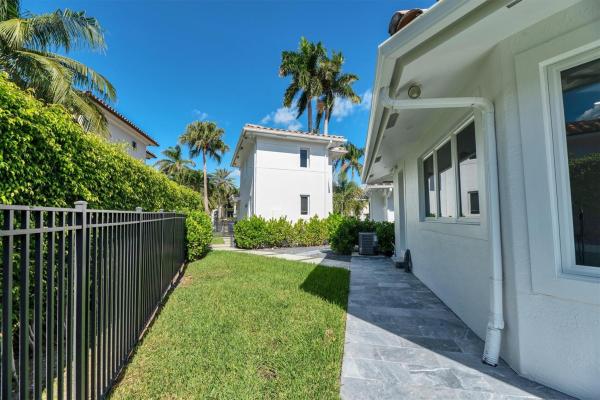 2520 Laguna Ter, Fort Lauderdale, Florida 33316, image 1