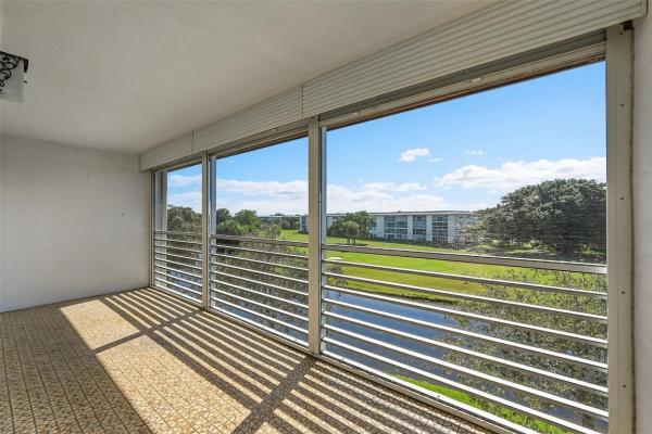 Portofino Village, 3203 Portofino Pt #M4, Coconut Creek, Florida 33066, image 1