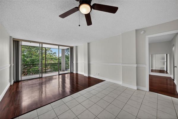 Royal Park, 112 Royal Park Dr #3D, Oakland Park, Florida 33309, image 1